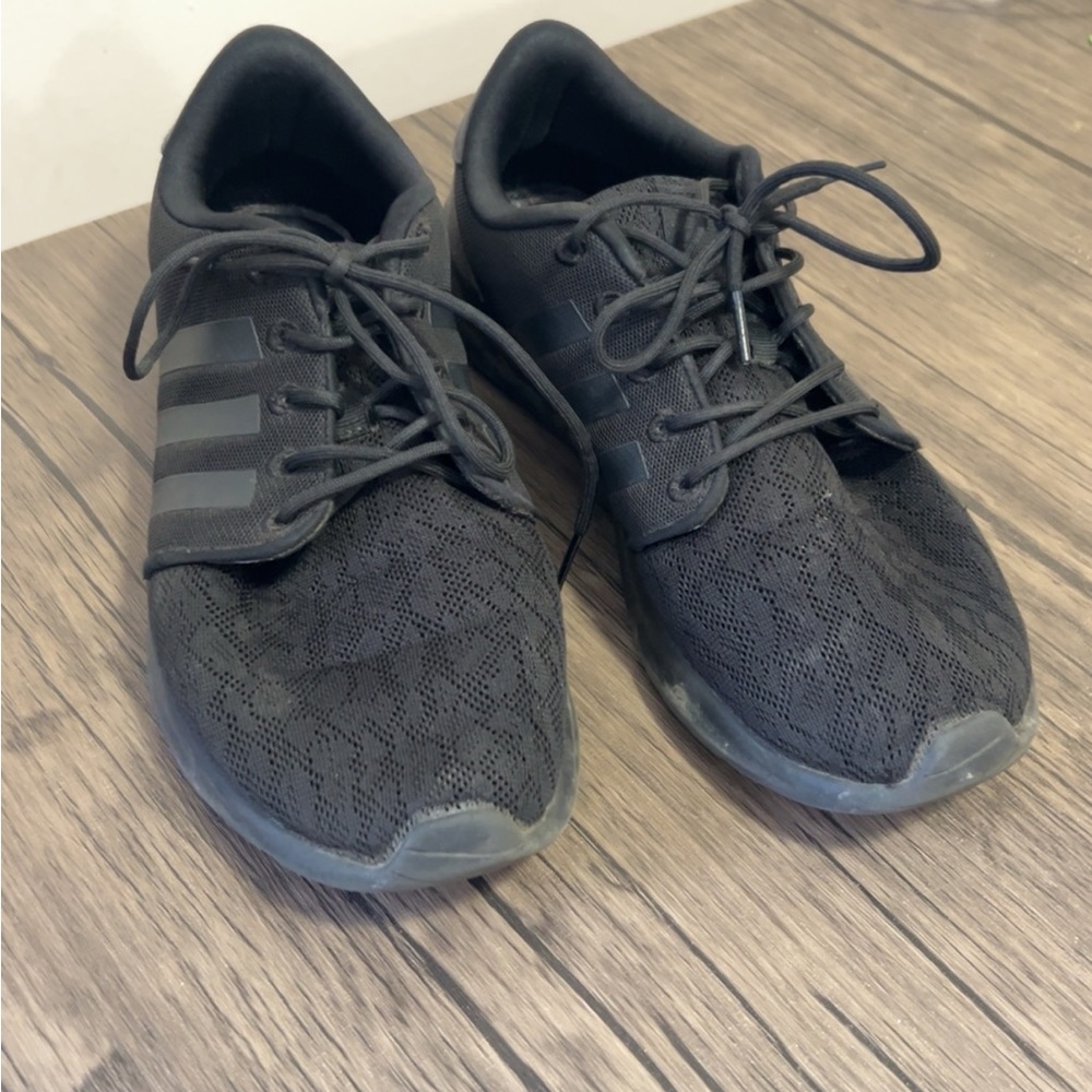 Adidas cloud tennis shoes